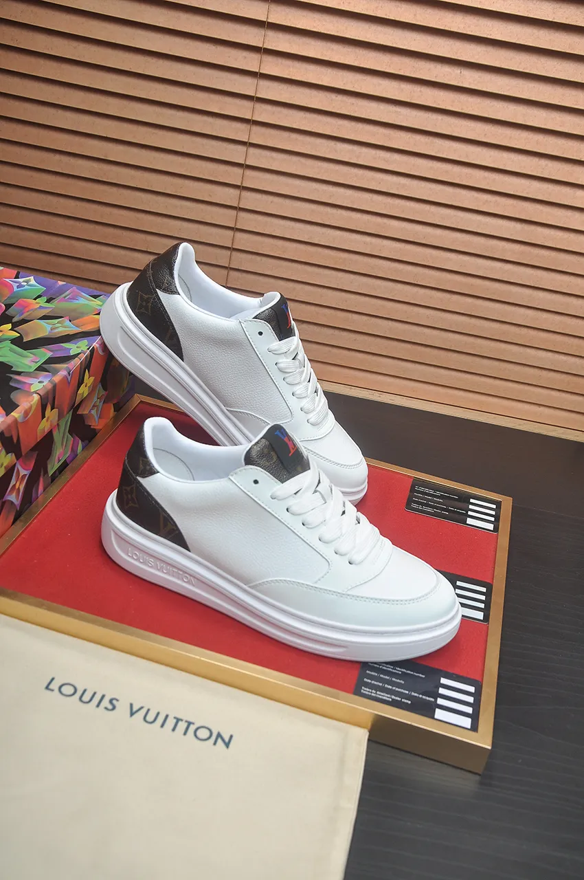 Men's shoes 💰540💶[LOUIS VUITTON] Original order price (water-dyed cowhide lining) new model 🍀LV Louis Vuitton * - top version of LV classic trendy shoes! Made of imported original cowhide, water-dyed cowhide lining, and original wear-resistant rubber outsole! High quality products! Code number 38-45 (45 is custom-made and cannot be returned or exchanged)